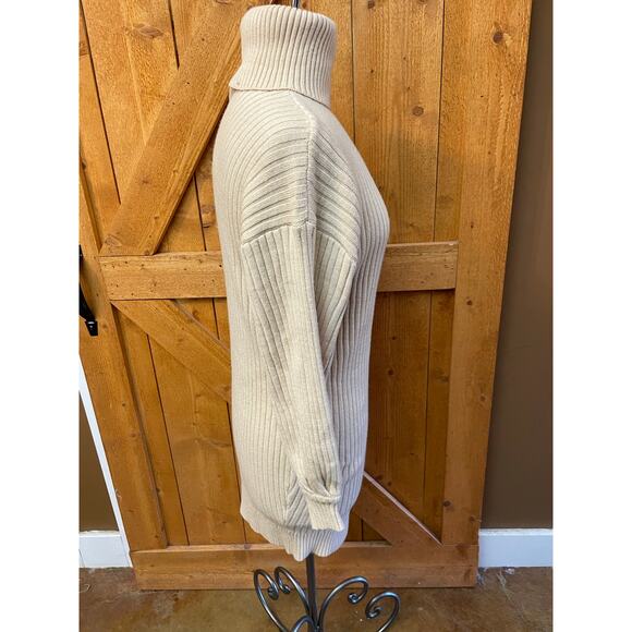Women's Small Turtleneck Cream Sweater Dress Nude EUC Comfy Stylish - Picture 6 of 8